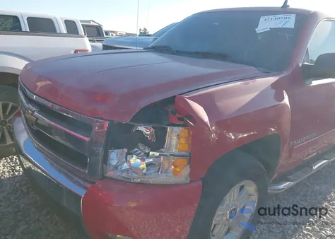 2008 Chevrolet Silverado 1500 z USA, uszkodzony, nr VIN 2GCEK19J481238418